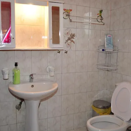 Simple Hostel