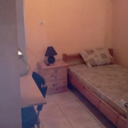 Hostel Simple