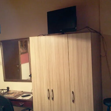 Simple Hostel *