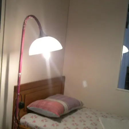 Simple Auberge de jeunesse Kalamata